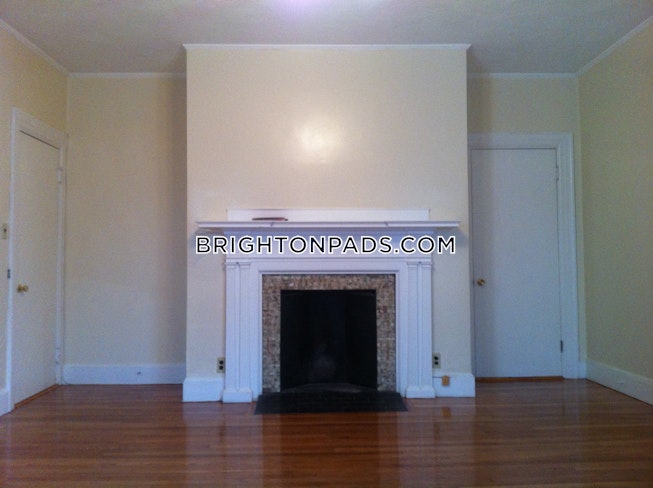 Boston - $3,300+ /mo