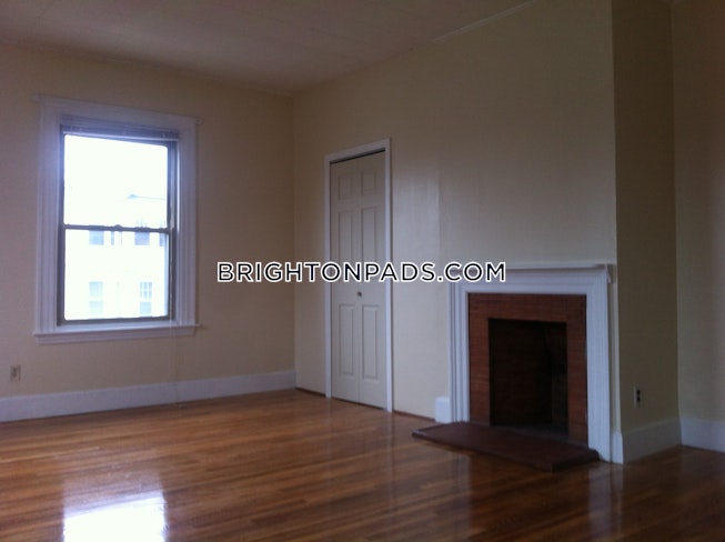 Boston - $3,300+ /mo