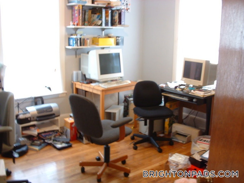 BOSTON - BRIGHTON - BRIGHTON CENTER - 3 Beds, 1 Bath - Image 9