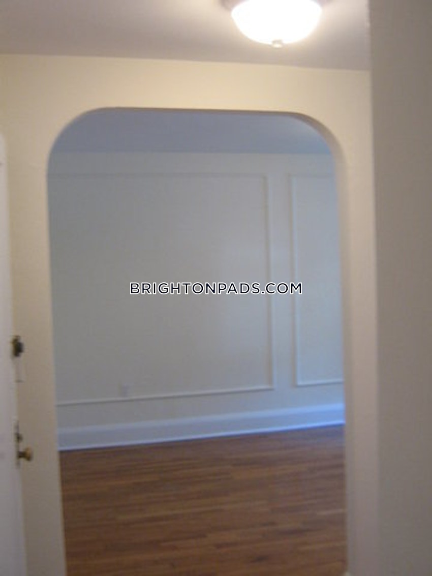 BOSTON - BRIGHTON - CLEVELAND CIRCLE - 1 Bed, 1 Bath - Image 15