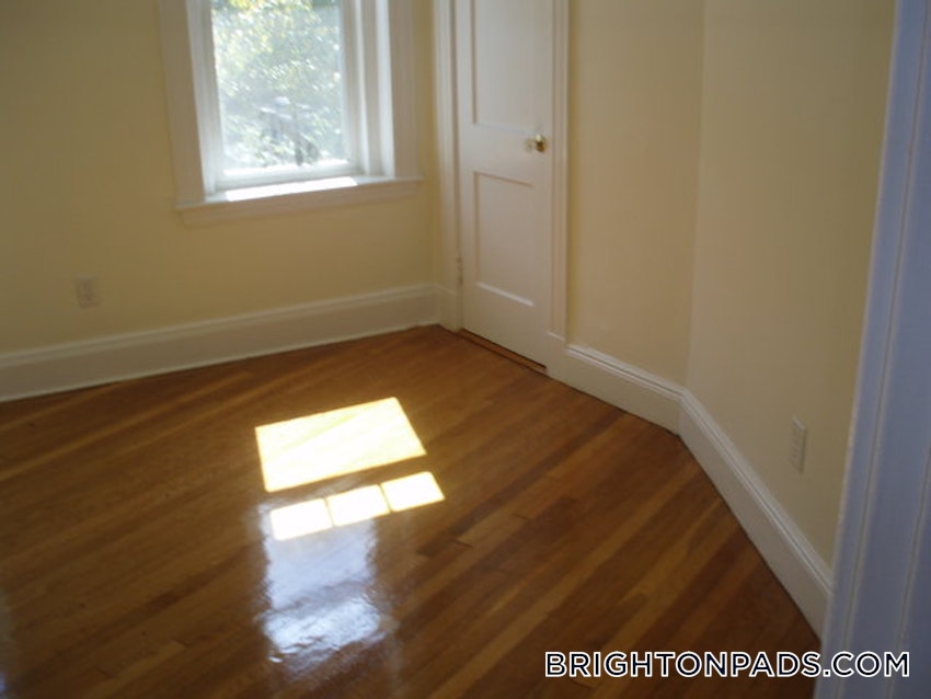 BOSTON - BRIGHTON - CLEVELAND CIRCLE - 3 Beds, 1 Bath - Image 12