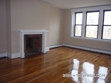 Boston - 4 Beds, 1 Baths