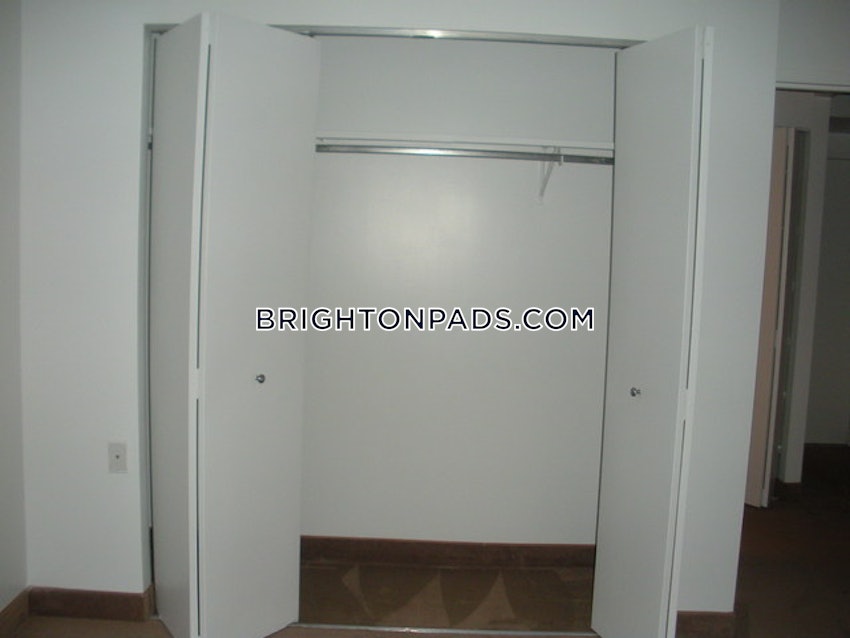 BOSTON - BRIGHTON - CLEVELAND CIRCLE - 1 Bed, 1 Bath - Image 7