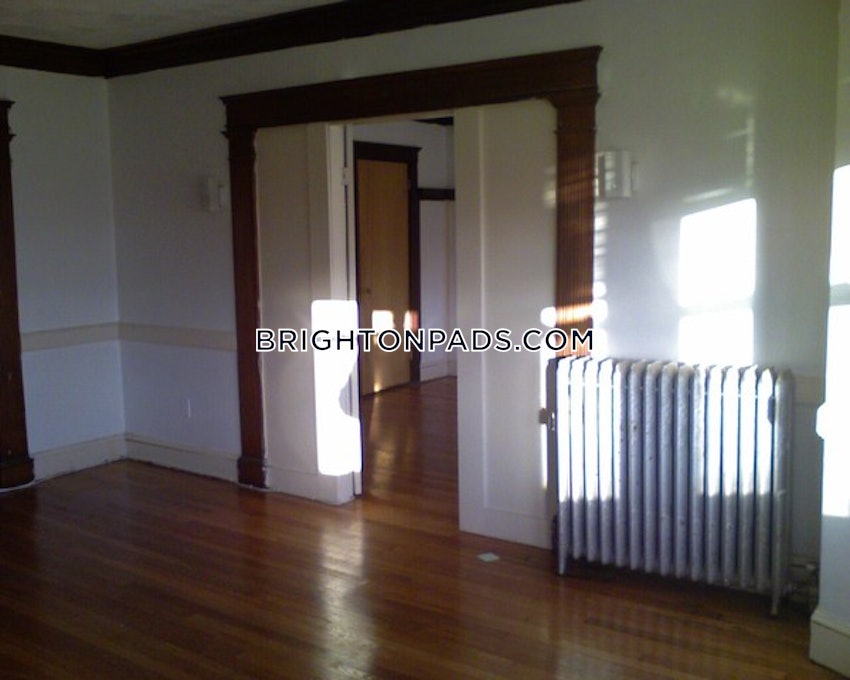 BOSTON - BRIGHTON- WASHINGTON ST./ ALLSTON ST. - 4 Beds, 1 Bath - Image 2