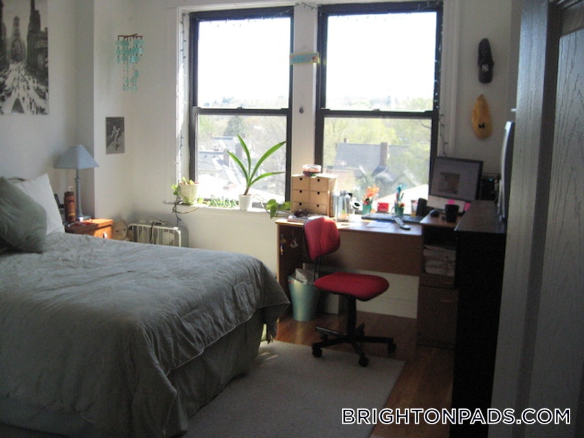 BOSTON - BRIGHTON - CLEVELAND CIRCLE - 4 Beds, 2 Baths - Image 10