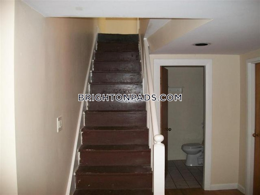 Boston - Brighton - Cleveland Circle - 3 Beds, 1 Bath - Image 15