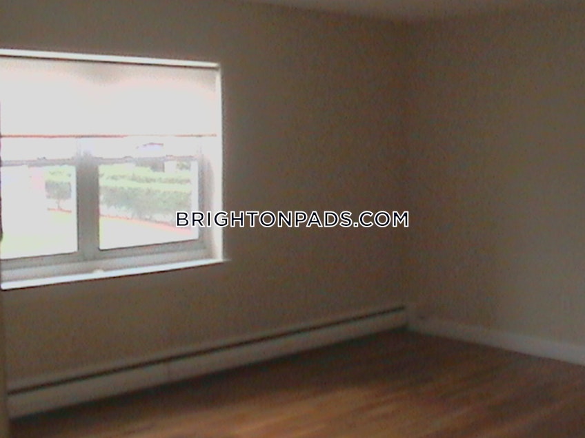 Boston - $2,800+ /month