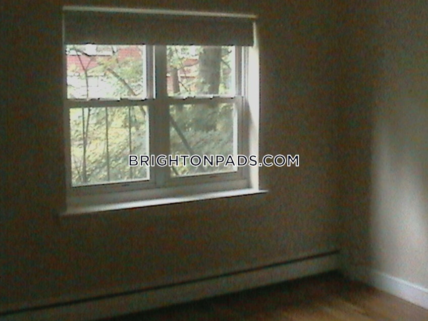 Boston - $2,800+ /month