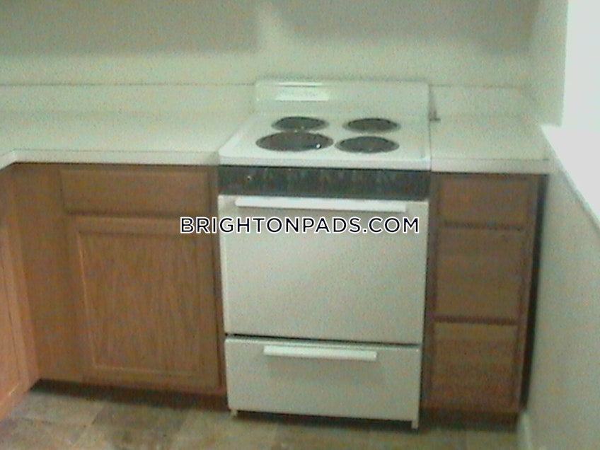 Boston - $2,800+ /month