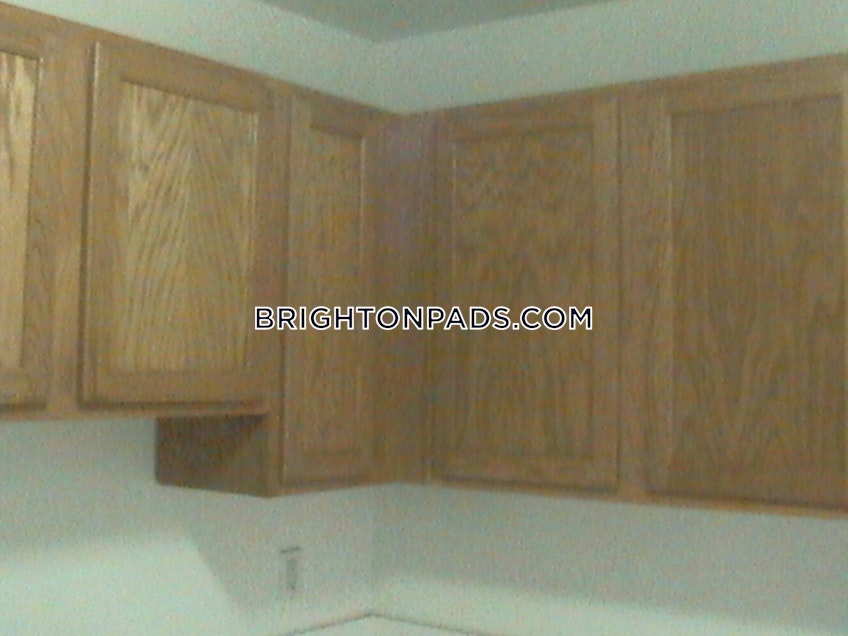 Boston - $2,800+ /month