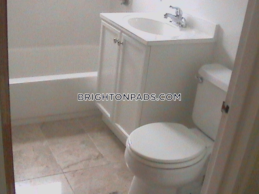 Boston - $2,800+ /month