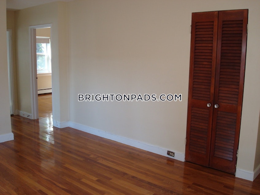 Boston - $2,800+ /month