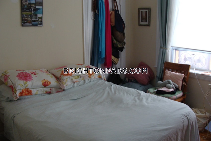 BOSTON - BRIGHTON- WASHINGTON ST./ ALLSTON ST. - 2 Beds, 1 Bath - Image 4