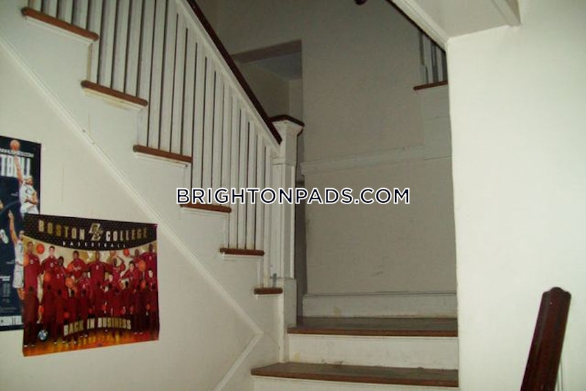 BOSTON - BRIGHTON - CLEVELAND CIRCLE - 5 Beds, 2 Baths - Image 18