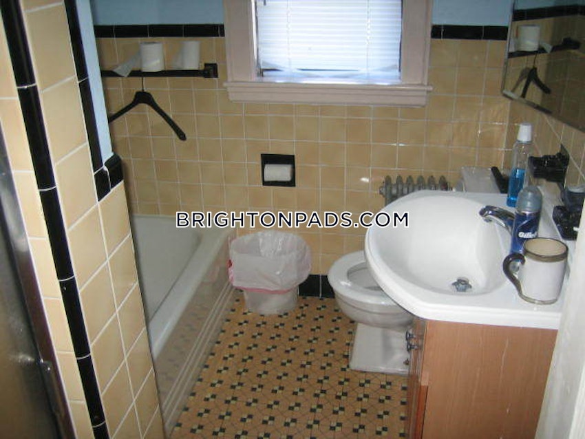 BOSTON - BRIGHTON - CLEVELAND CIRCLE - 3 Beds, 1 Bath - Image 1