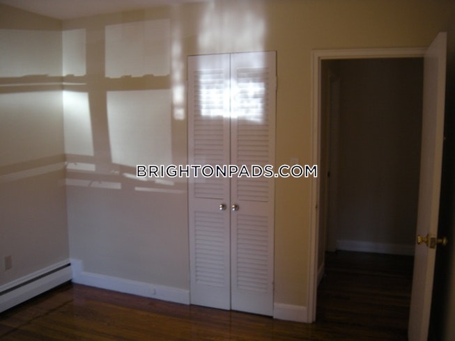 Boston - $3,250+ /mo