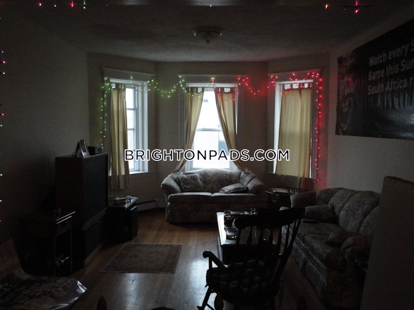 BOSTON - BRIGHTON - CLEVELAND CIRCLE - 4 Beds, 2 Baths - Image 1