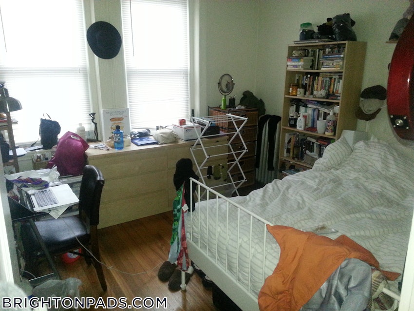 BOSTON - BRIGHTON - CLEVELAND CIRCLE - 4 Beds, 2 Baths - Image 7