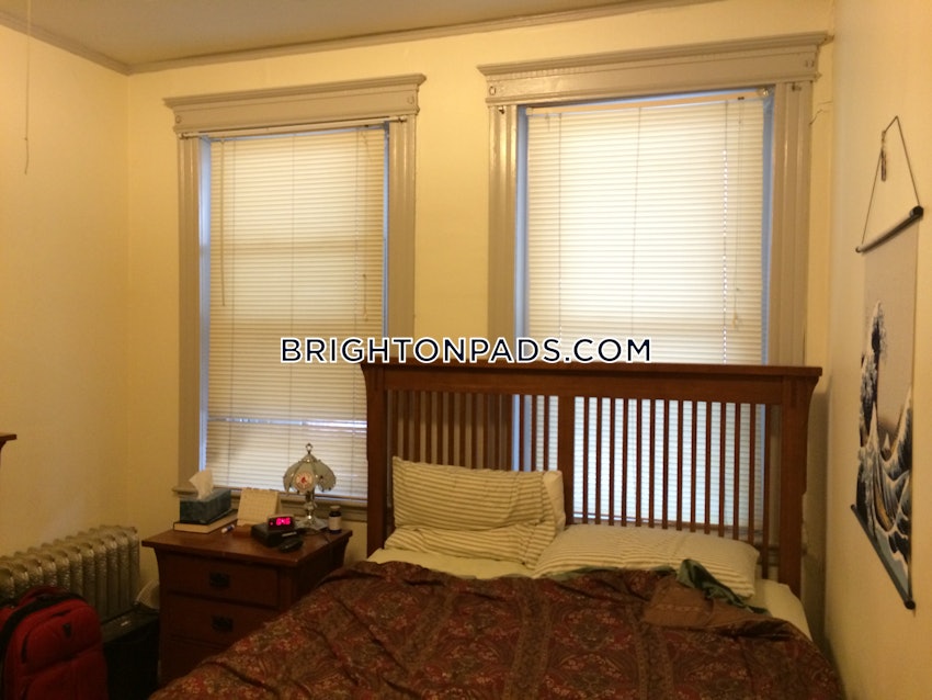 BOSTON - BRIGHTON - CLEVELAND CIRCLE - 4 Beds, 2 Baths - Image 7