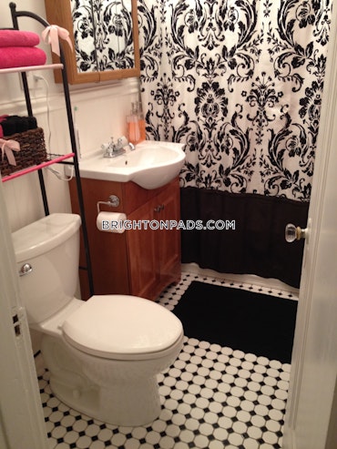 Boston - 1 Beds, 1 Baths