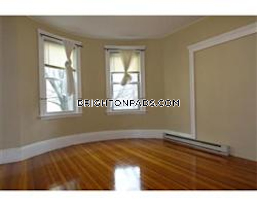 BOSTON - BRIGHTON - CLEVELAND CIRCLE - 4 Beds, 1 Bath - Image 3