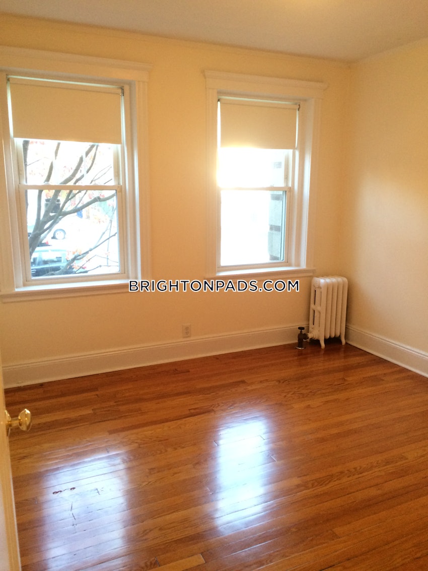 BOSTON - BRIGHTON - CLEVELAND CIRCLE - 1 Bed, 1 Bath - Image 5