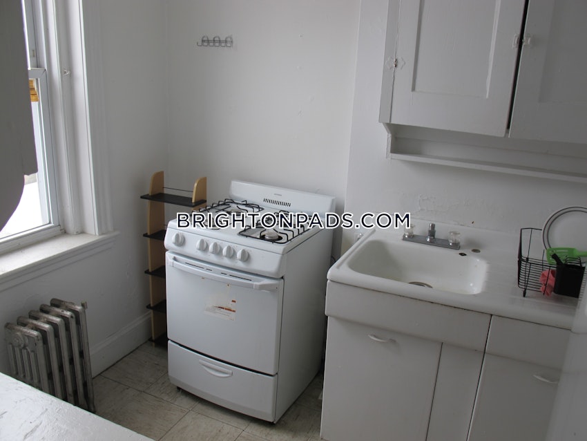 BOSTON - BRIGHTON - CLEVELAND CIRCLE - 2 Beds, 1 Bath - Image 8