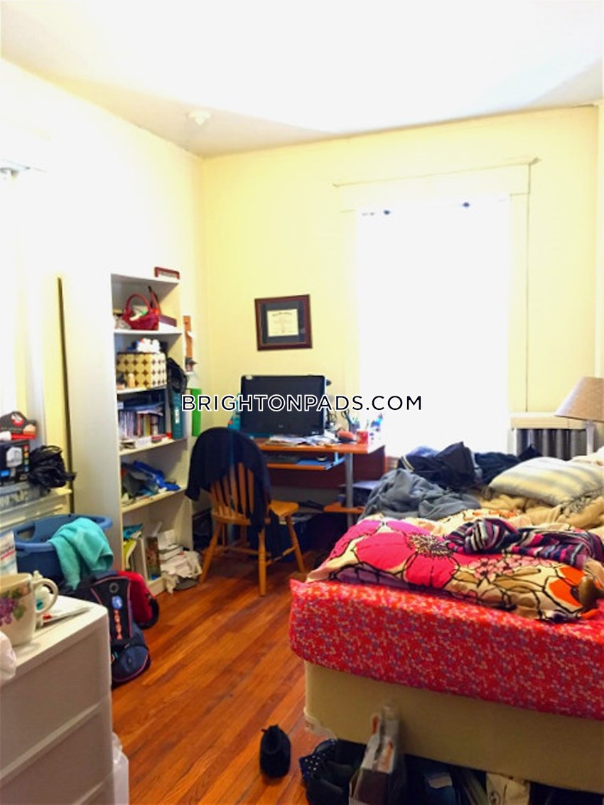 BOSTON - BRIGHTON - CLEVELAND CIRCLE - 3 Beds, 1 Bath - Image 1