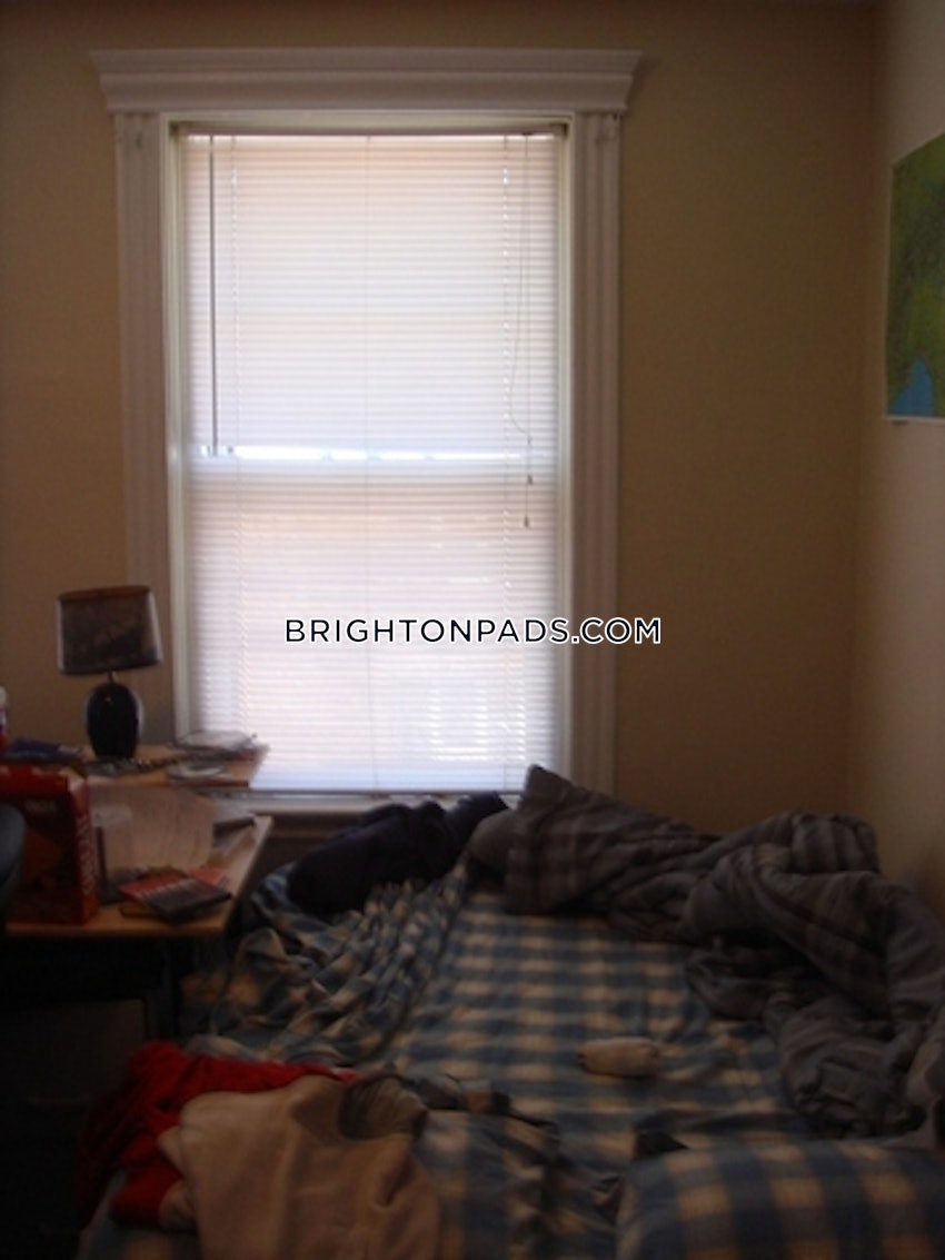 BOSTON - BRIGHTON - CLEVELAND CIRCLE - 3 Beds, 1 Bath - Image 3