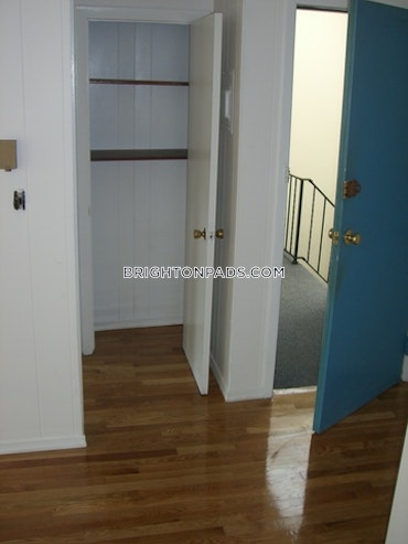 Boston - 1 Beds, 1 Baths