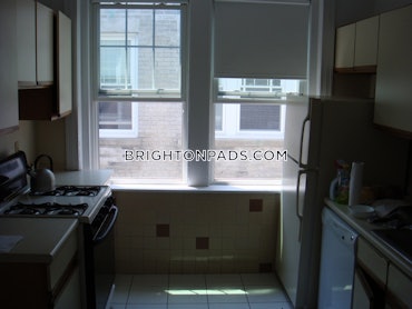 Cleveland Circle - Brighton, Boston, MA - 3 Beds, 1 Bath - $3,650 - ID#4571645