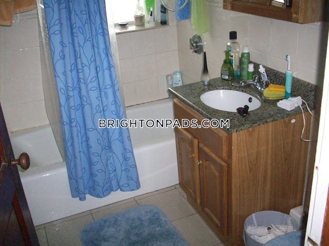 Boston - $3,800+ /mo