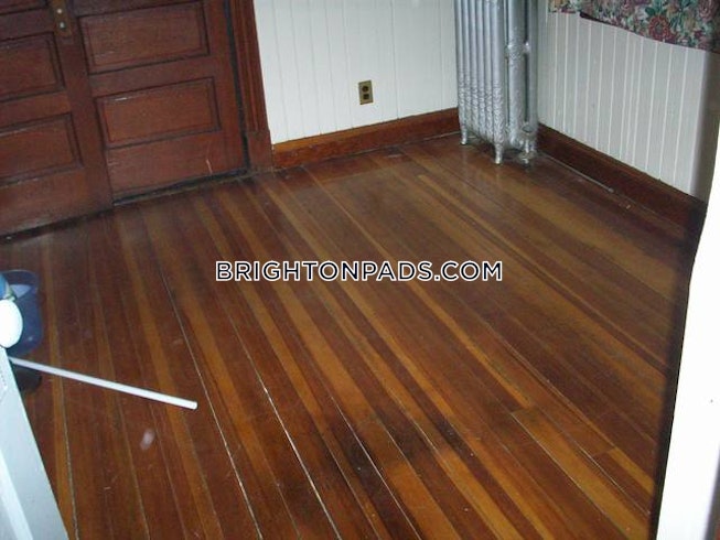 Boston - $3,800+ /mo