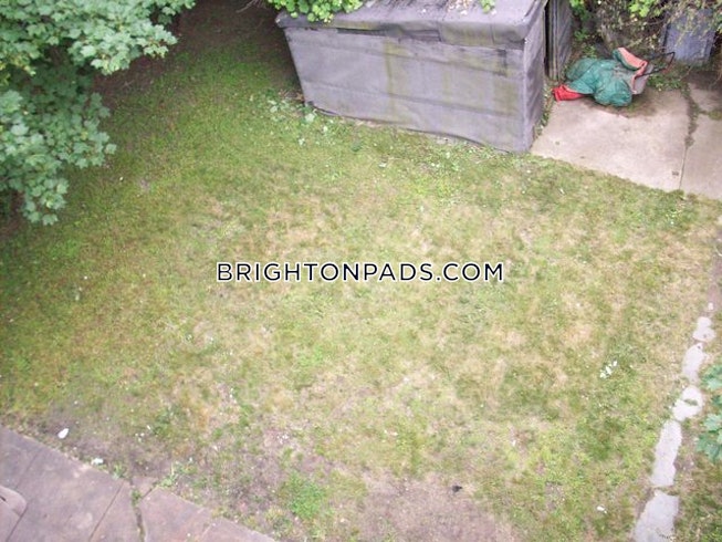 Boston - $3,800+ /mo