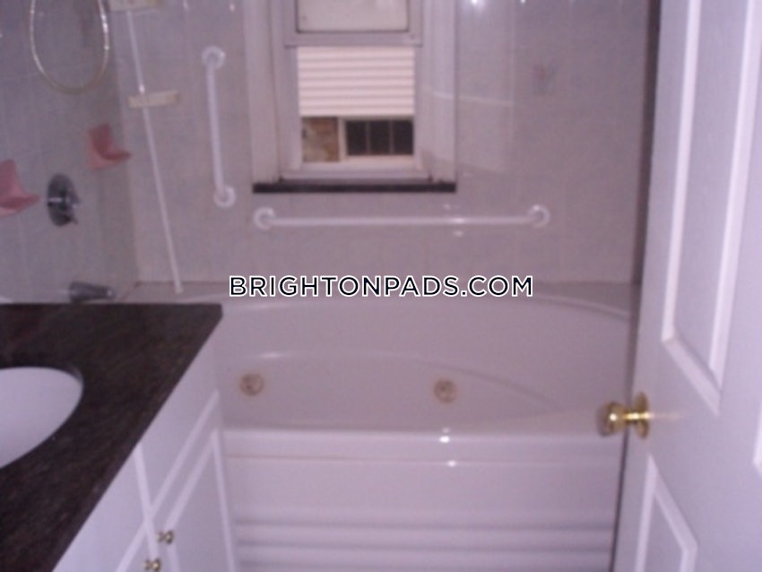 BOSTON - BRIGHTON - OAK SQUARE - 1 Bed, 2 Baths - Image 40