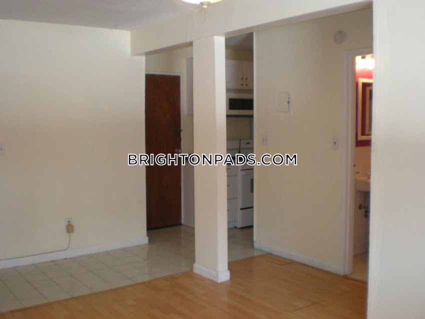 BOSTON - BRIGHTON - OAK SQUARE - 2 Beds, 1 Bath - Image 6