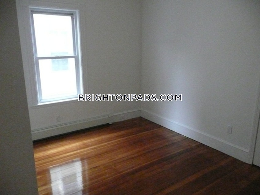 BOSTON - BRIGHTON - OAK SQUARE - 3 Beds, 2 Baths - Image 73