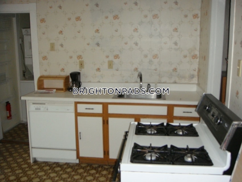 BOSTON - BRIGHTON - OAK SQUARE - 1 Bed, 2 Baths - Image 32