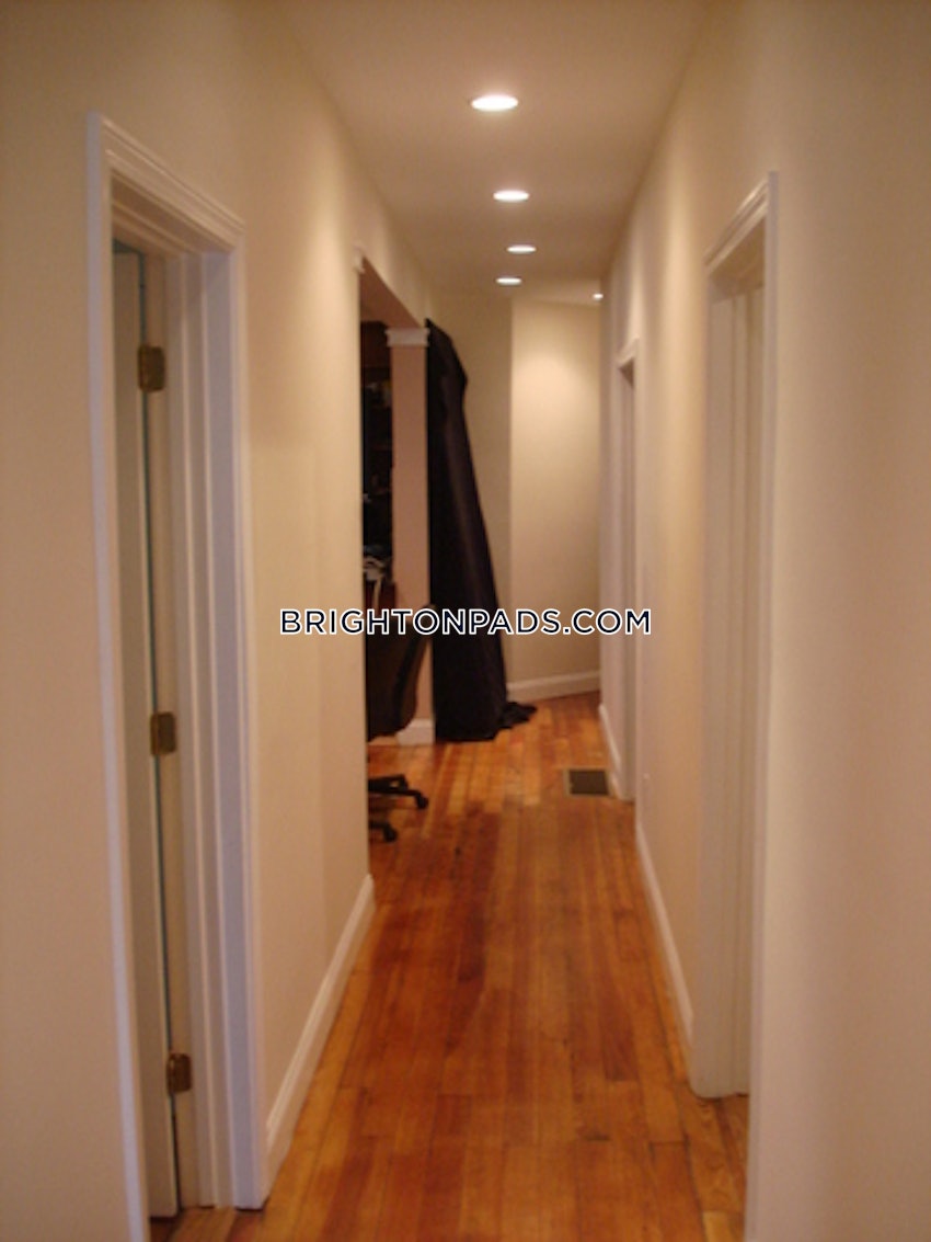 BOSTON - BRIGHTON - OAK SQUARE - 4 Beds, 2 Baths - Image 12