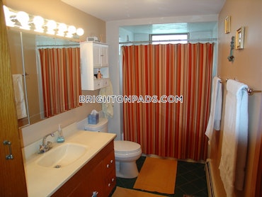 Boston - 4 Beds, 2 Baths