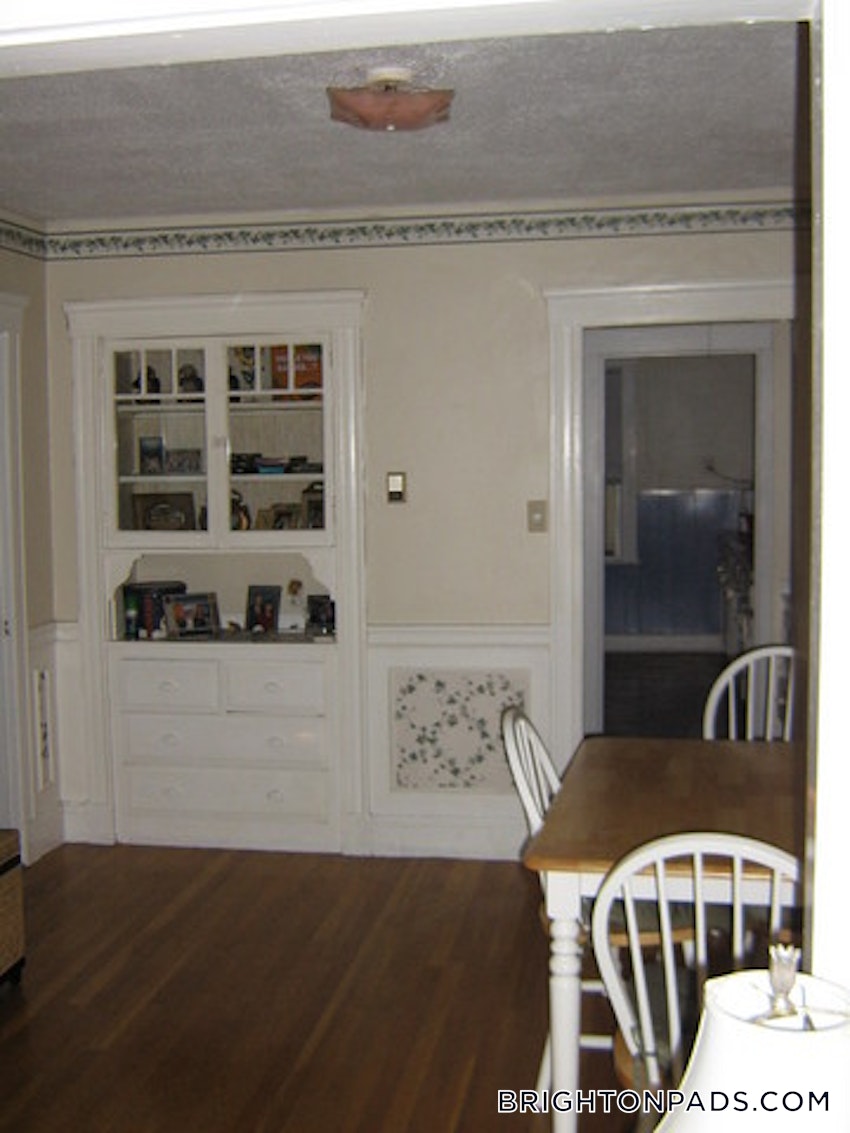 BOSTON - BRIGHTON - OAK SQUARE - 3 Beds, 1 Bath - Image 34