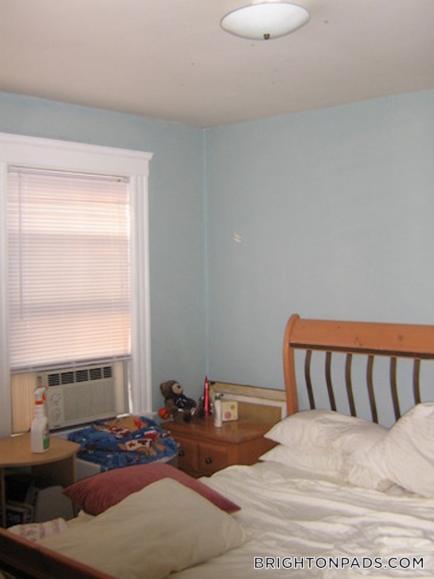 BOSTON - BRIGHTON - OAK SQUARE - 3 Beds, 1 Bath - Image 28