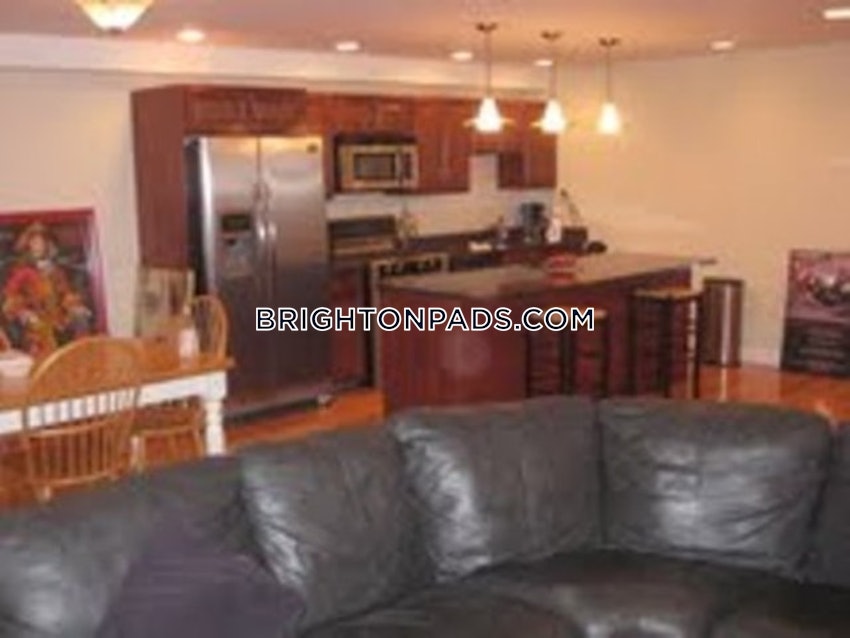 BOSTON - BRIGHTON - OAK SQUARE - 4 Beds, 2 Baths - Image 11