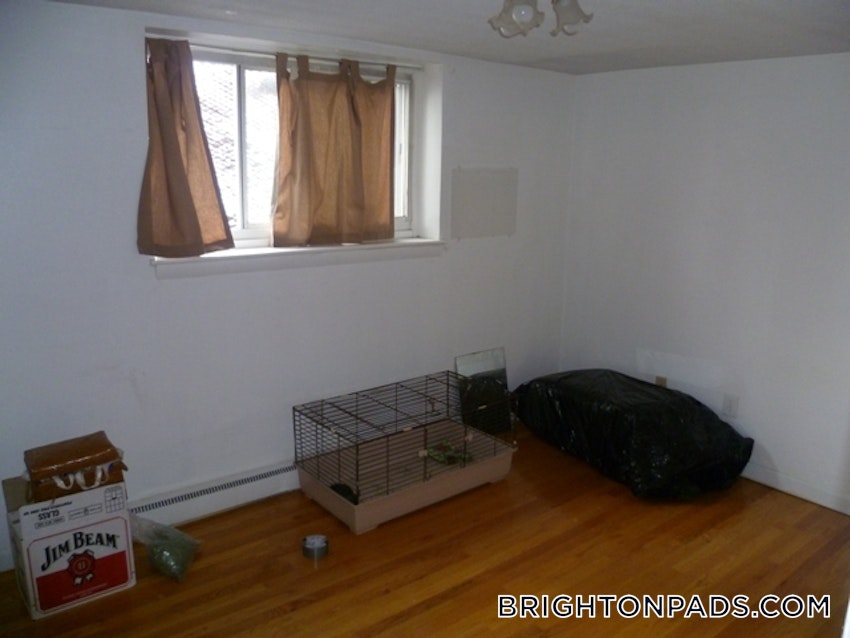 BOSTON - BRIGHTON - OAK SQUARE - 2 Beds, 1 Bath - Image 4