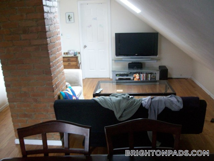 BOSTON - BRIGHTON - OAK SQUARE - 2 Beds, 1 Bath - Image 8