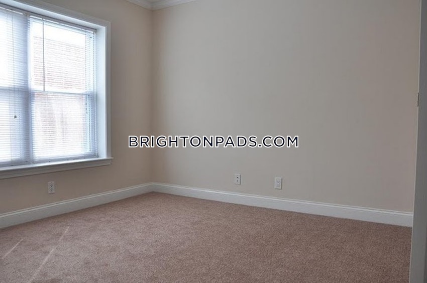 BOSTON - BRIGHTON - OAK SQUARE - 1 Bed, 2 Baths - Image 7
