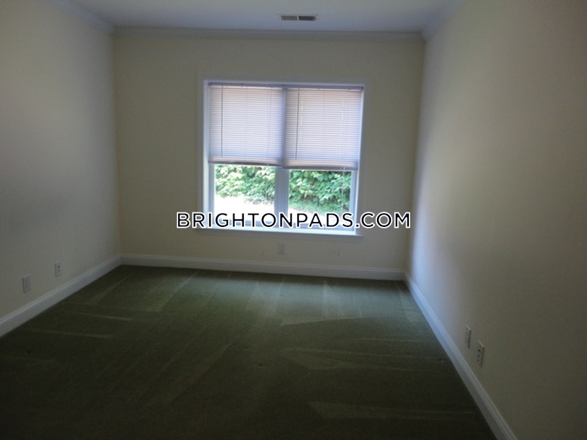 BOSTON - BRIGHTON - OAK SQUARE - 2 Beds, 1 Bath - Image 1