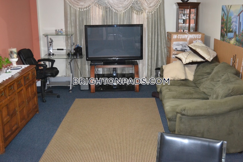 Boston - $2,500+ /month