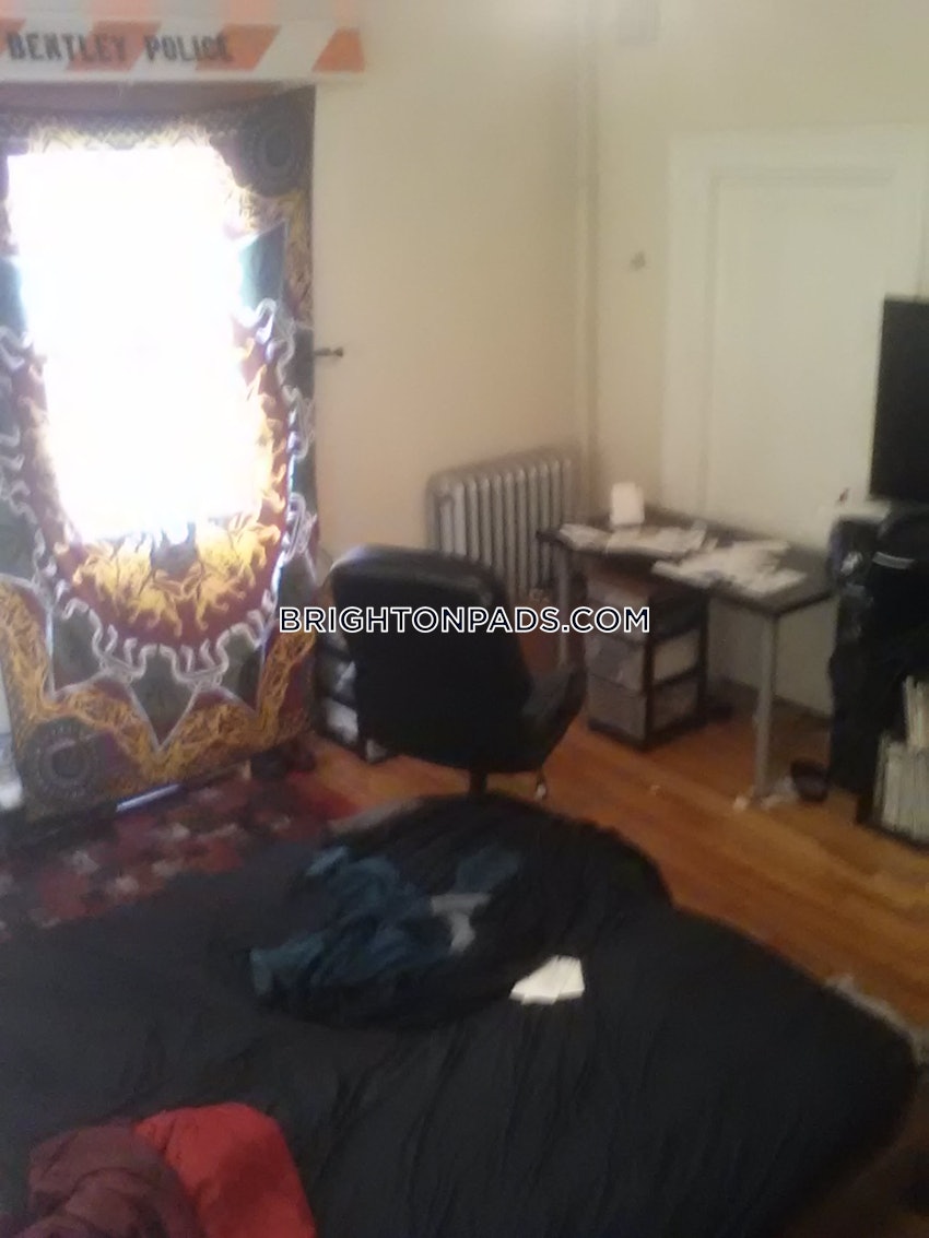 BOSTON - BRIGHTON - OAK SQUARE - 1 Bed, 2 Baths - Image 3
