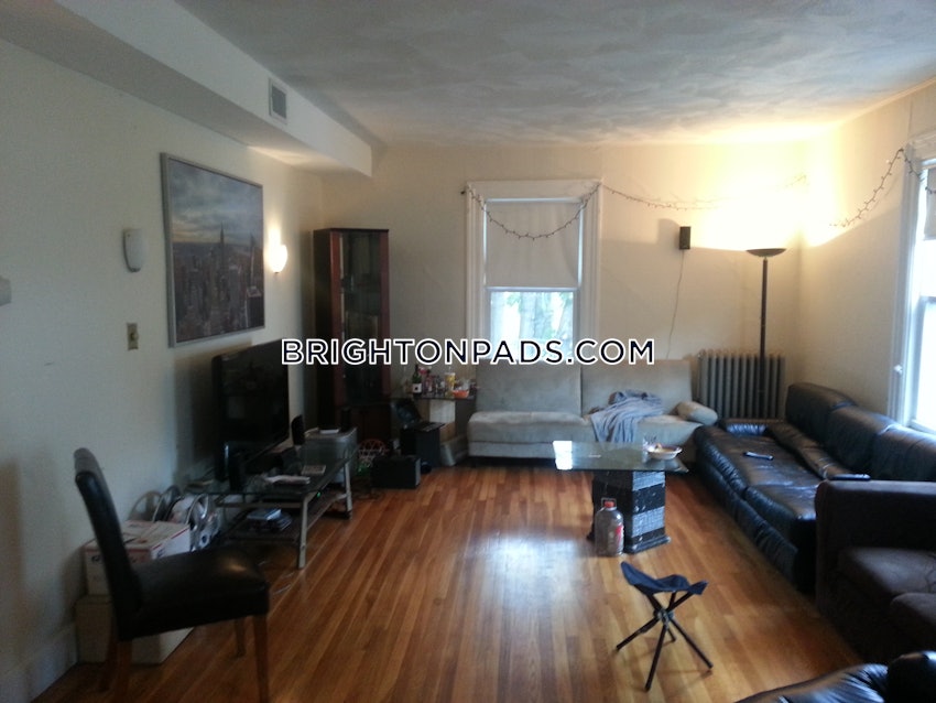 BOSTON - BRIGHTON - OAK SQUARE - 1 Bed, 2 Baths - Image 2